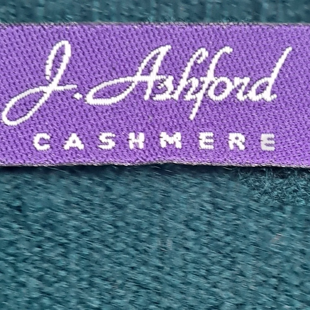 Vintage J. Ashford 100% Cashmere V Neck Sweater Size M